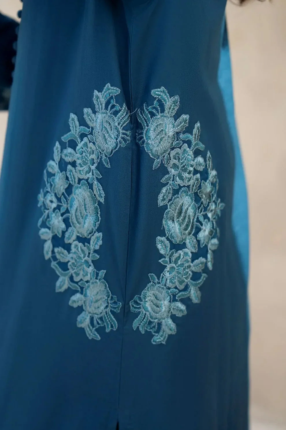 CHIC POKET embridry 2PCs