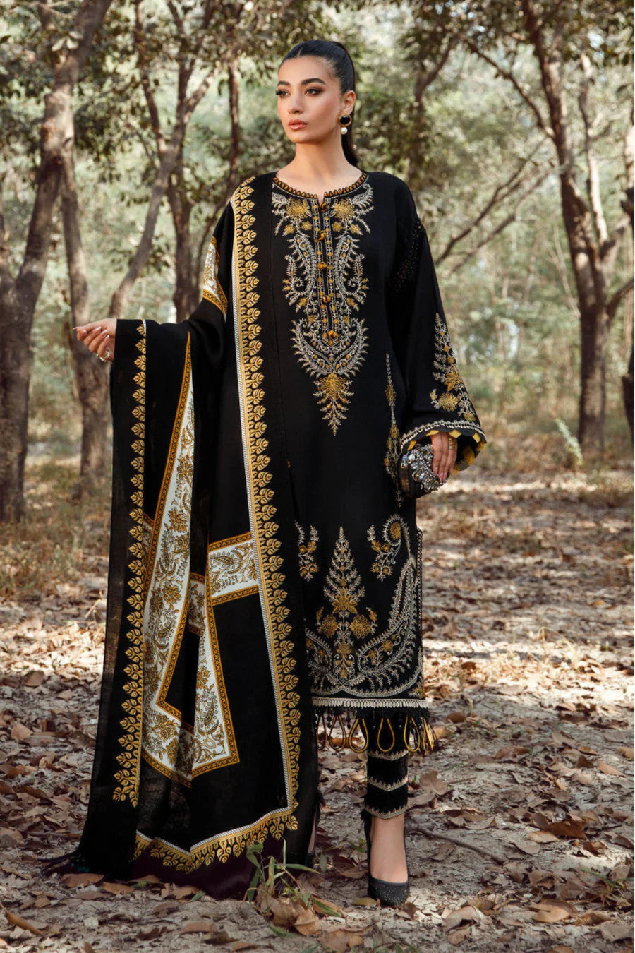 Mehr-o-Zar – Luxury Embroidered 3-Piece