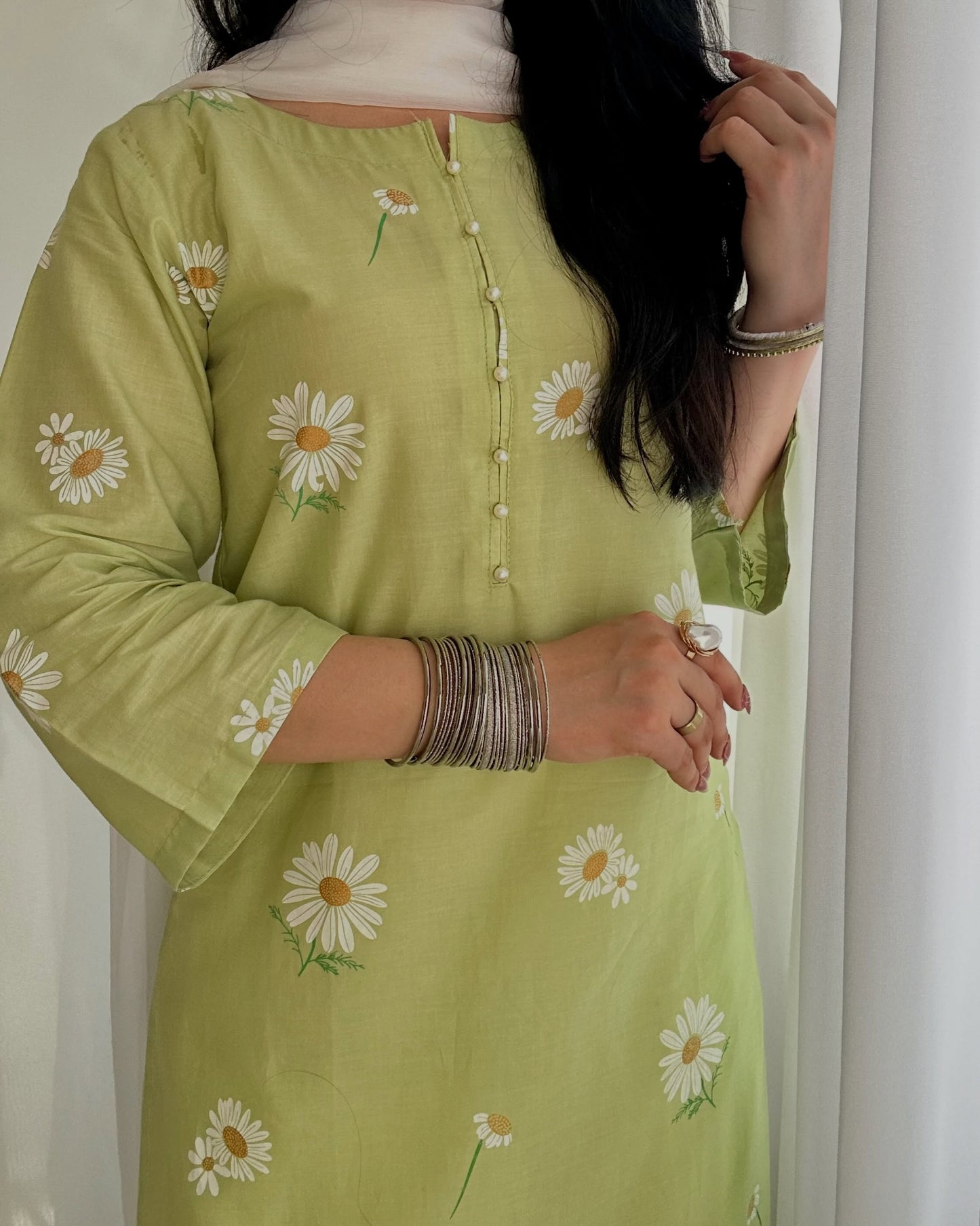 Blush Blossom 2 PC` Pista